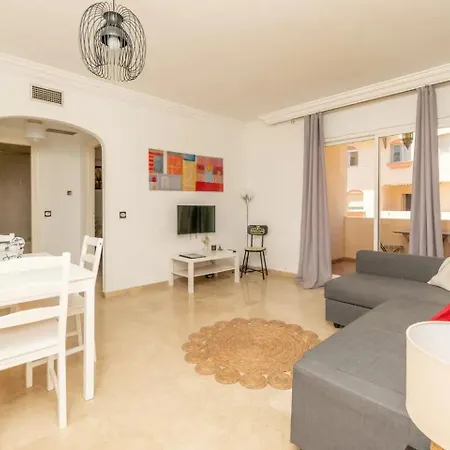 210 Marina Bay Playa Del Cristo Εστεπόνα